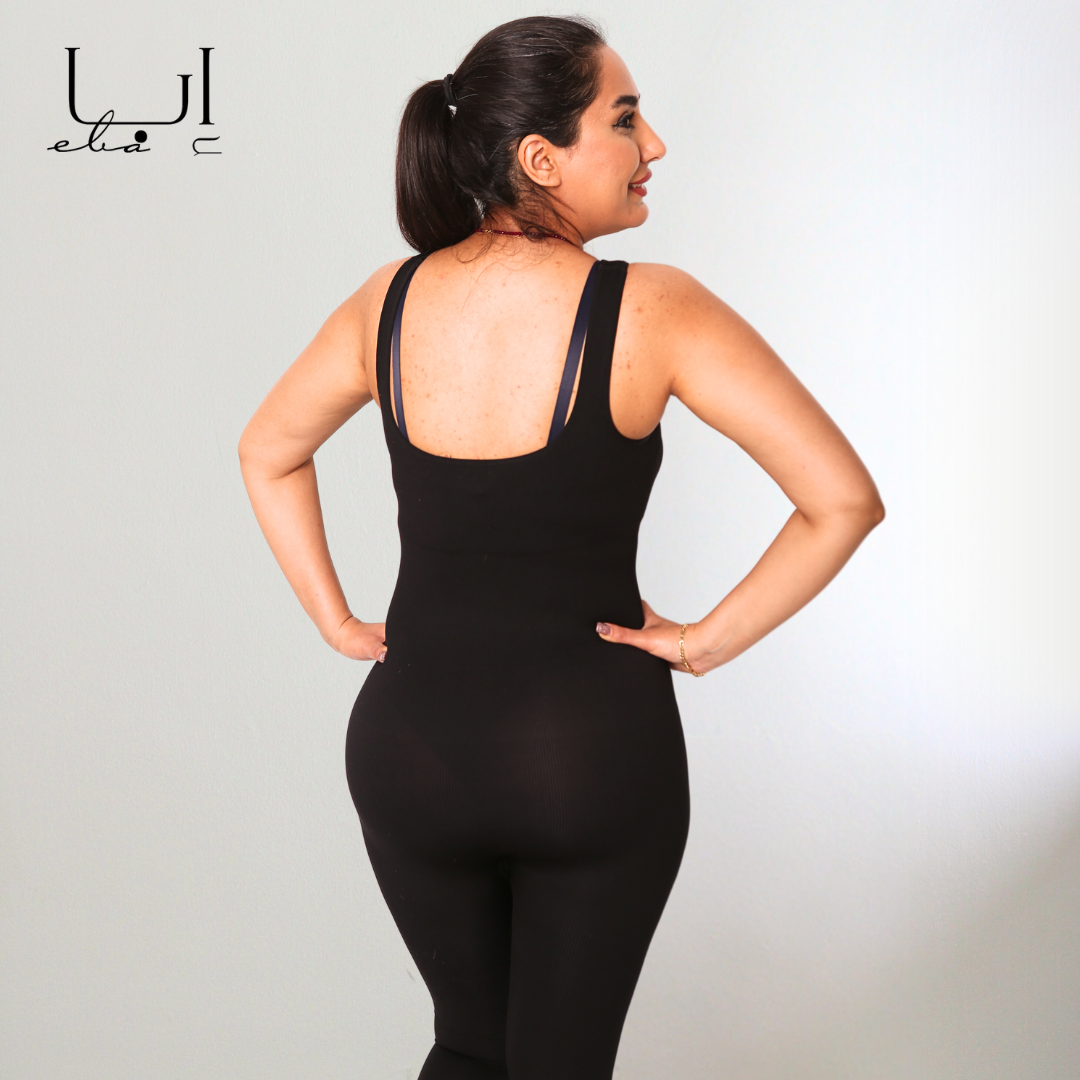 جمبسوت كامل بحمالة صدر وأشرطة عريضه